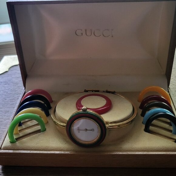 Gucci changeable bezel womens watch - Picture 1 of 6